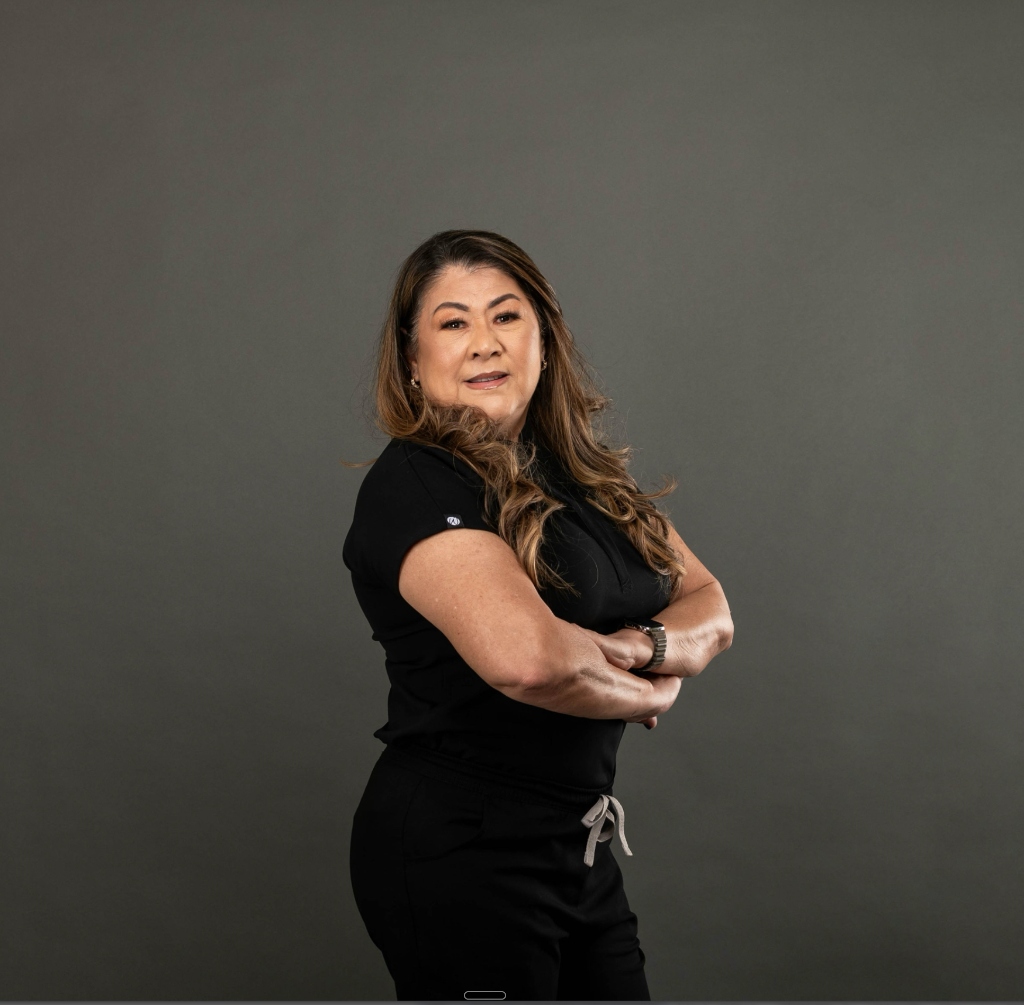 Silvia Sett Cosmiatra especialista en piel adolescente Guatemala